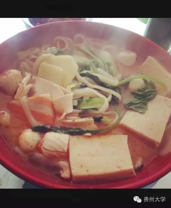 贵大周边美食,贵大背后美食街