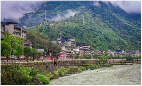 踏秋之旅,宝兴东拉山大峡谷红叶