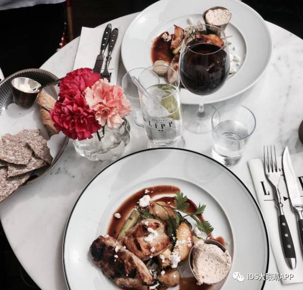 赵丽颖18巴黎时装周,赵丽颖咖啡馆