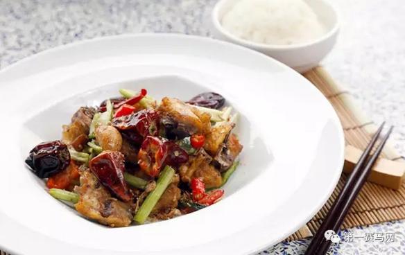 香港国庆节前购物,国庆吃喝玩乐节香港