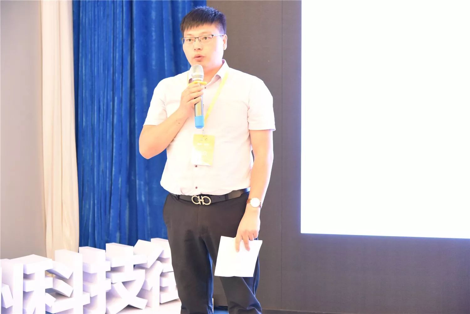 创业找项目没钱没经验,没资金没项目如何创业