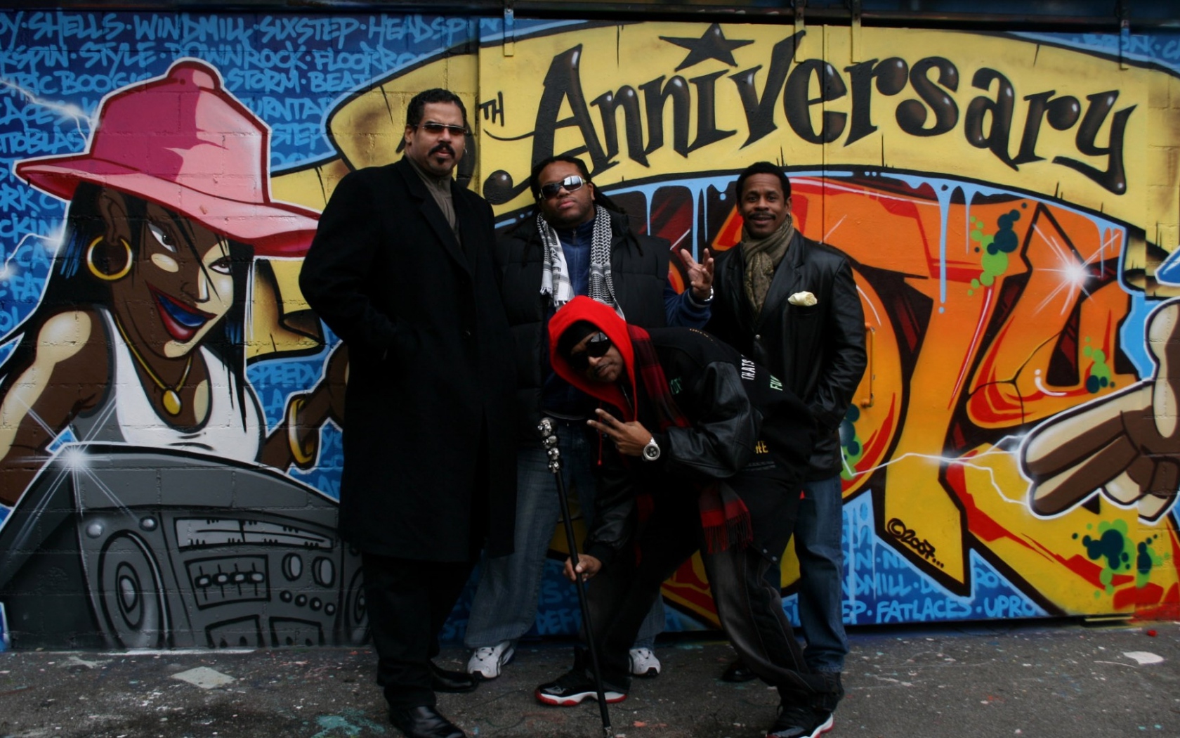 全网最火最时尚最潮流的帽衫,长款帽衫如何穿出时尚