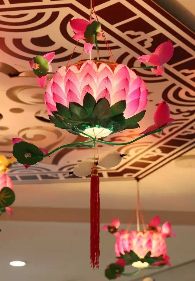 匠心制作｜传统匠人的手作灯都汇聚在海宁皮革城！