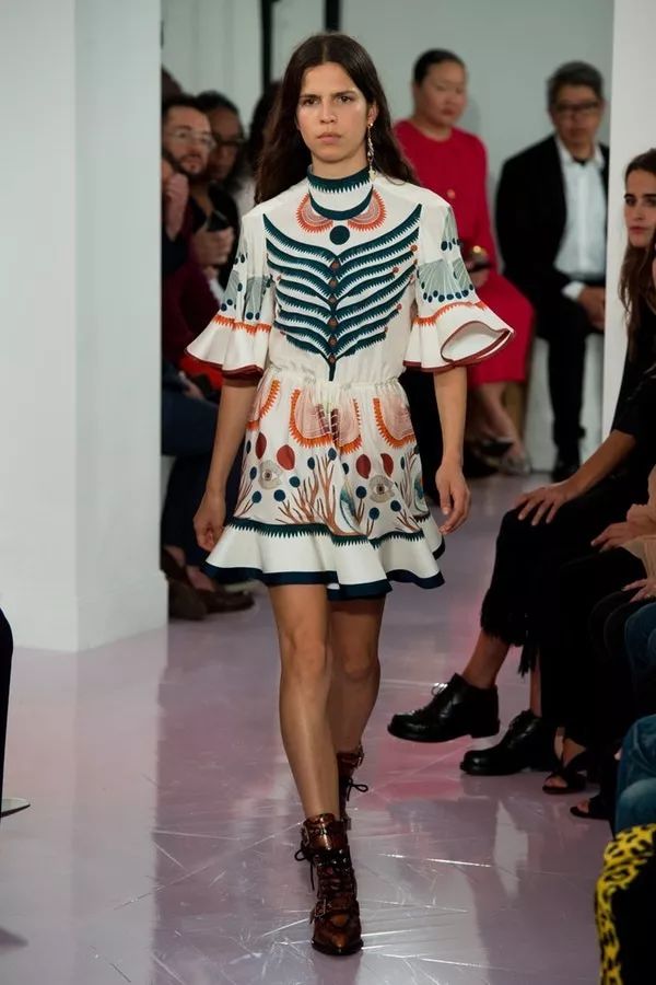 chlo女装视频,巴黎时装周chloe秀场2019