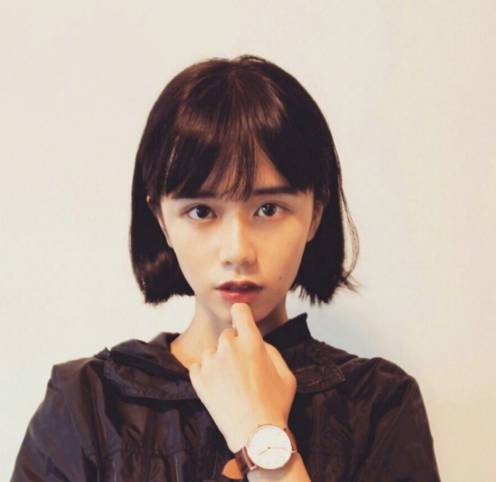 显脸小发型女2021流行发型,40-50岁脸大脖子短发型显脸小的