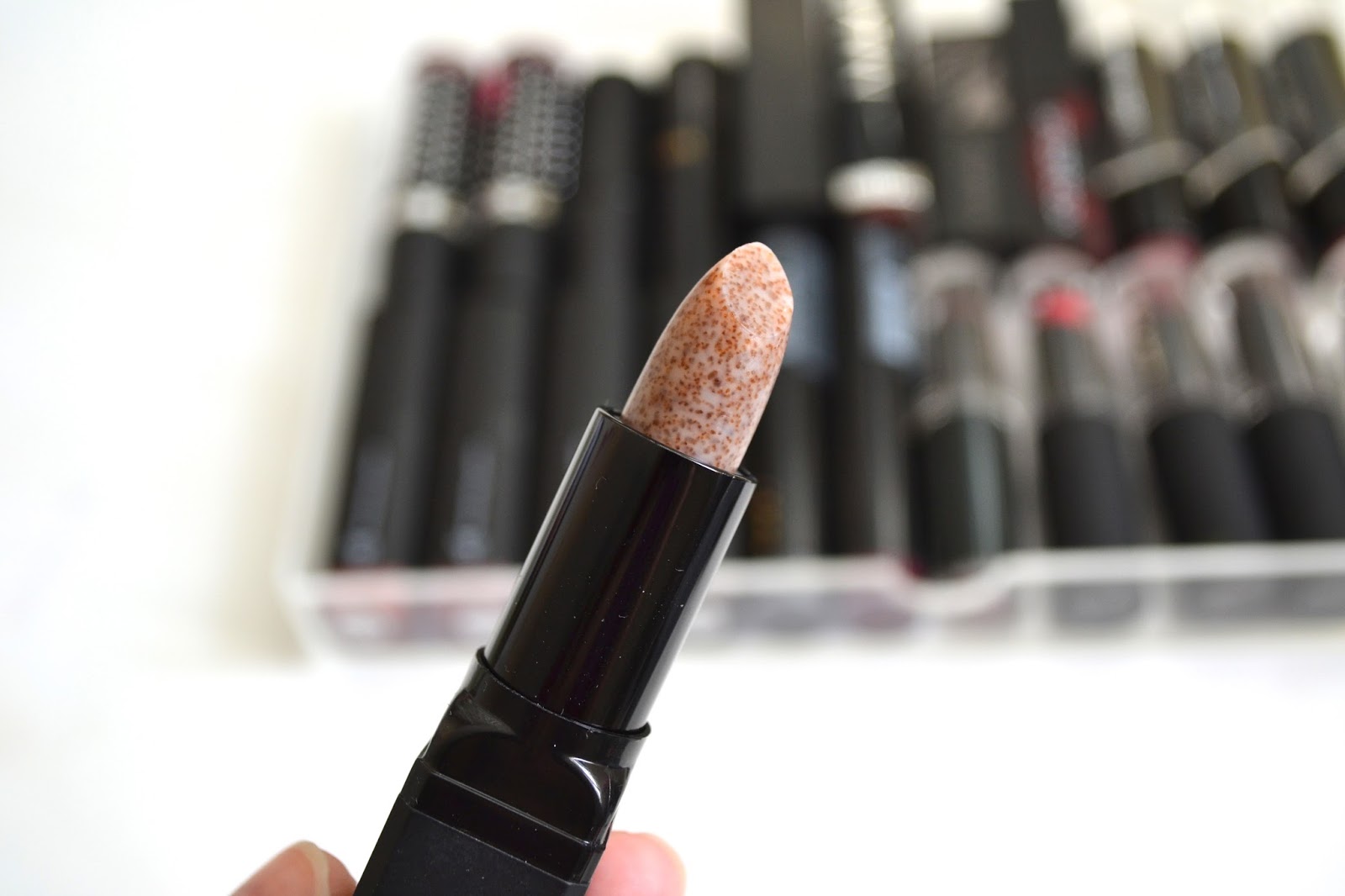 100块才能在欧美买到什么,100块钱可以买到国货彩妆