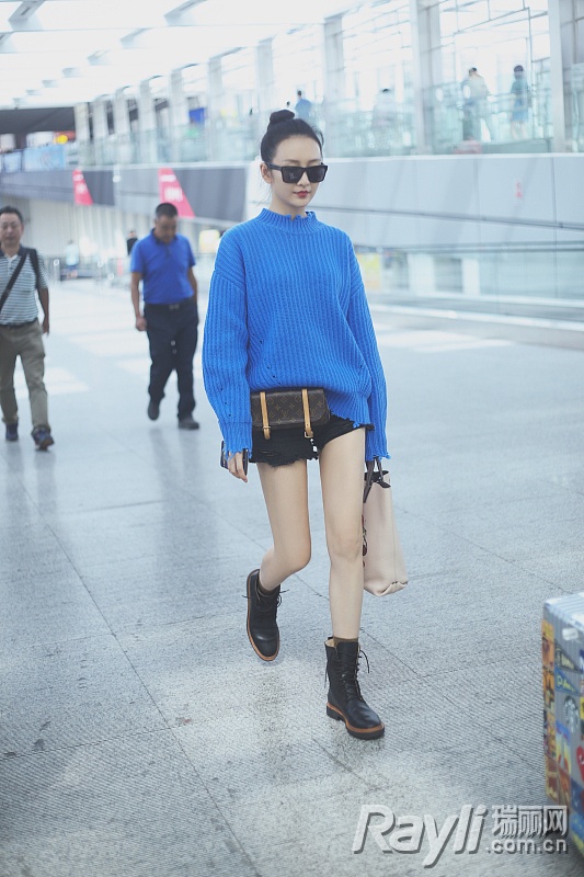 周冬雨同款雪地靴女款内增高,周冬雨同款短筒皮毛一体短靴