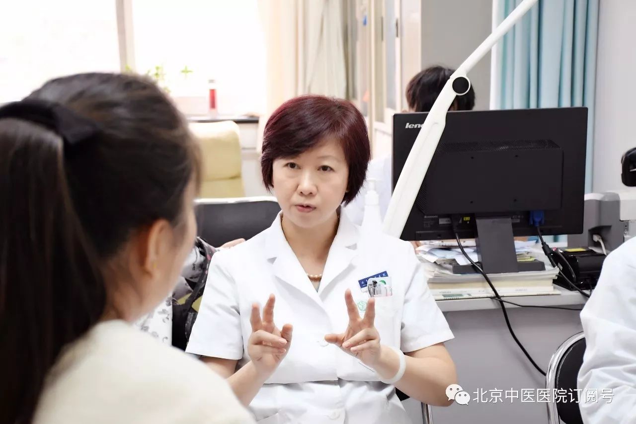 医乃仁术皆如至亲——曲剑华医生跟诊记