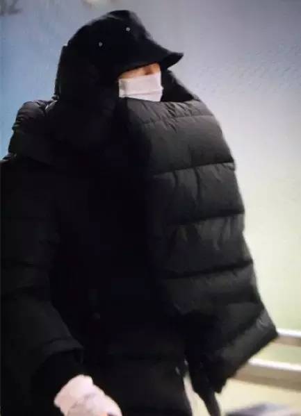 鏄庢槦绌挎惌鏃跺皻楂樼骇鎰熺窘缁掓湇,鏄庢槦绌挎惌缇界粧鏈嶆椂灏氶珮绾ф劅