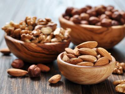 经常掉发怎么办多吃几种护发食物,秋季掉发严重怎么食疗调理女性