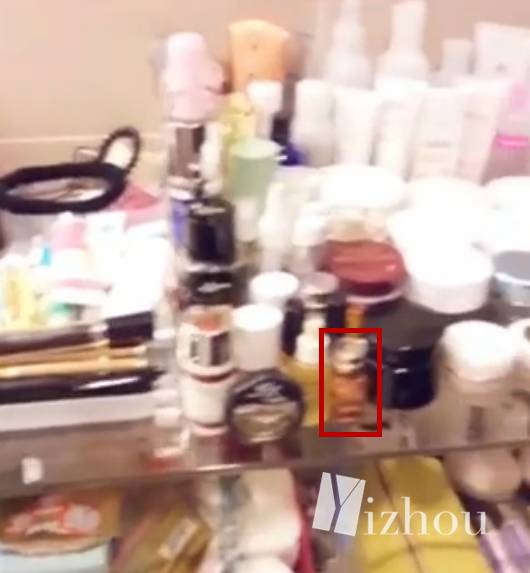 关晓彤素颜和化妆是什么样子,关晓彤最值得买的东西