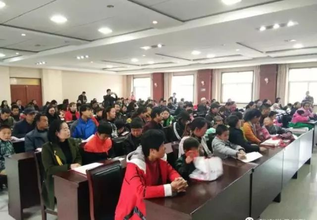 脑瘫儿童爱心公益活动,关爱困境妇女儿童基金募捐倡议书