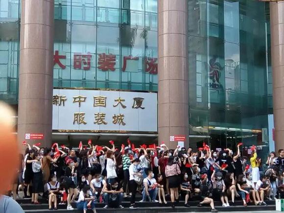 开服装店货源可以在网上买吗,39元服装店货源怎么进货