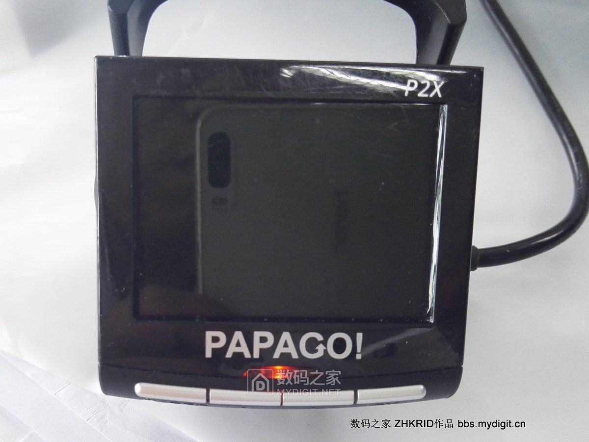 拆解趴趴狗隐藏式行车记录仪,行车记录仪拆解解析