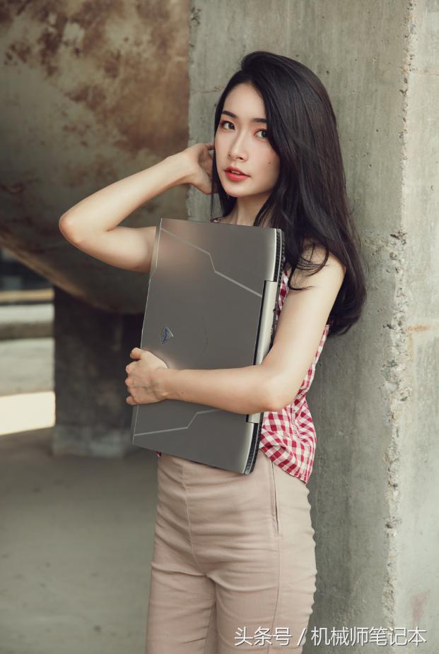 给自己的笔记本电脑升级内存，结果买了一条台式机内存会是什么心情？买内存要注意这这些