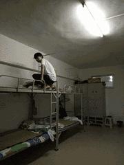 怀念大学宿舍的日常,怀念校园生活宿舍视频