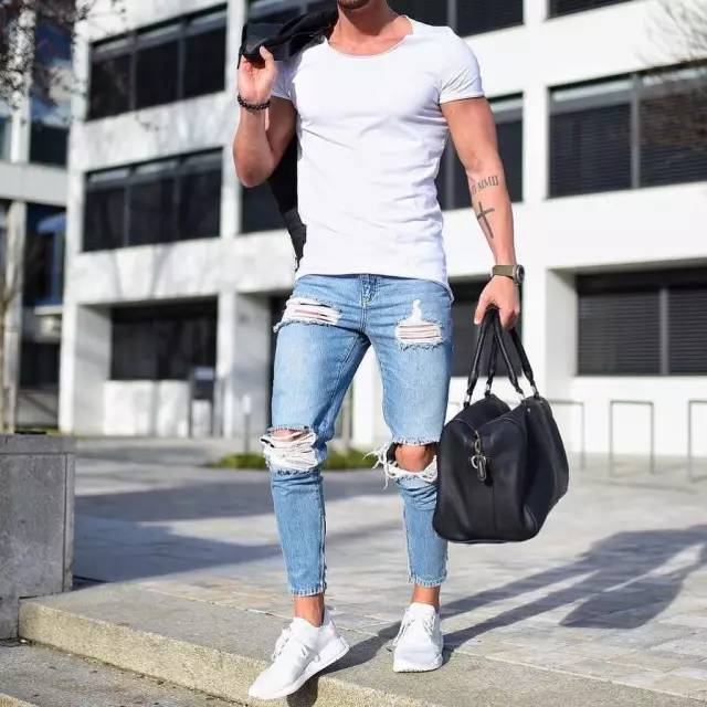 有哪些白t恤好穿,最好的基础款白t恤