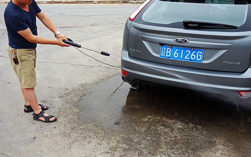 洗车干净不伤车漆从此告别洗车店,洗车不再烦恼