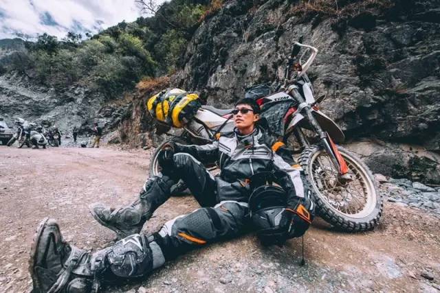 swm650进藏,swmsm650r滑胎摩托车