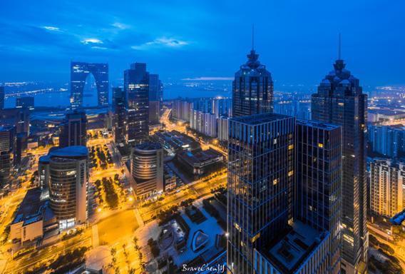 入门级便捷旅行三脚架推荐,爬山便携三脚架