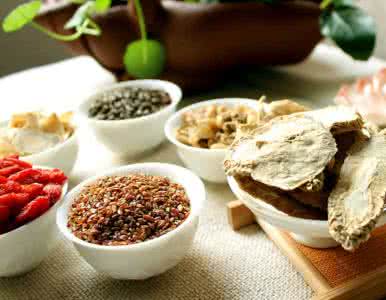 慢性骨炎要治好，食疗搭配不可少