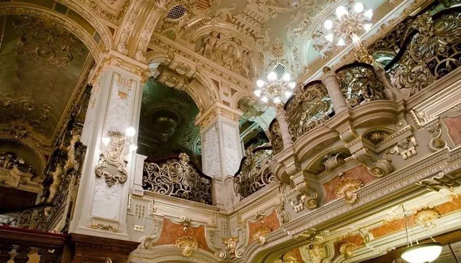 孙杨夺冠视频布达佩斯,孙杨现在还是保持着几个世界纪录