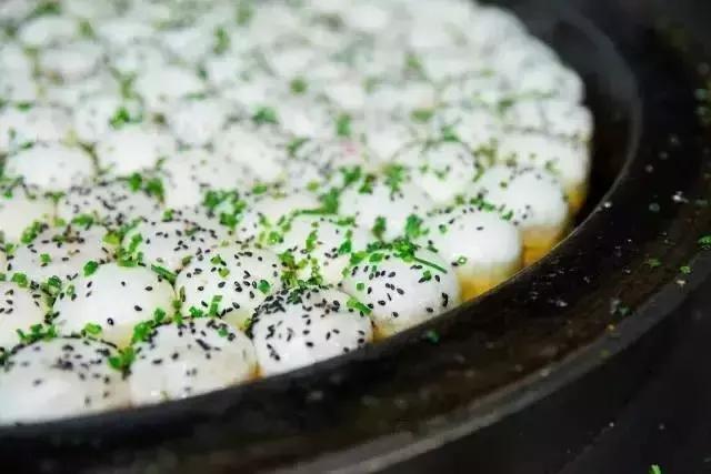 上海必吃生煎包,在南京吃蟹黄汤包视频