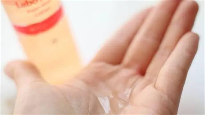 城野医生毛孔收敛水能当水用吗,城野医生收敛水真的收缩毛孔吗