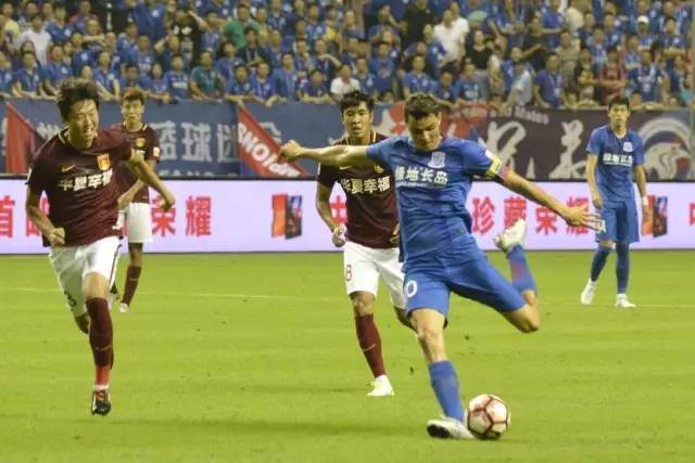 10分钟换U23的中超,还有一个人留住了中国足球的希望!