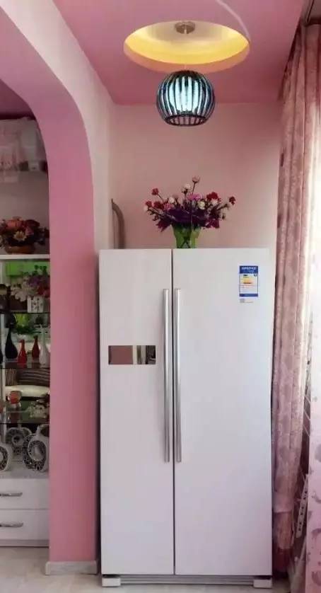 家用冰箱可以直接放在阳台吗,冰箱放阳台的最佳位置