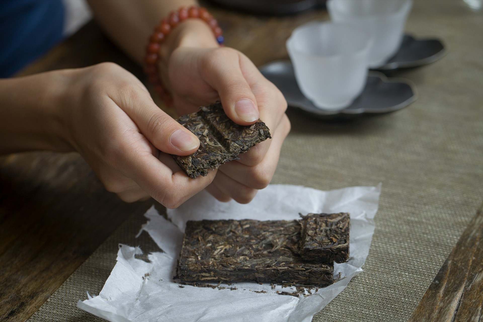 无量山小茶砖,野生大叶普洱茶砖