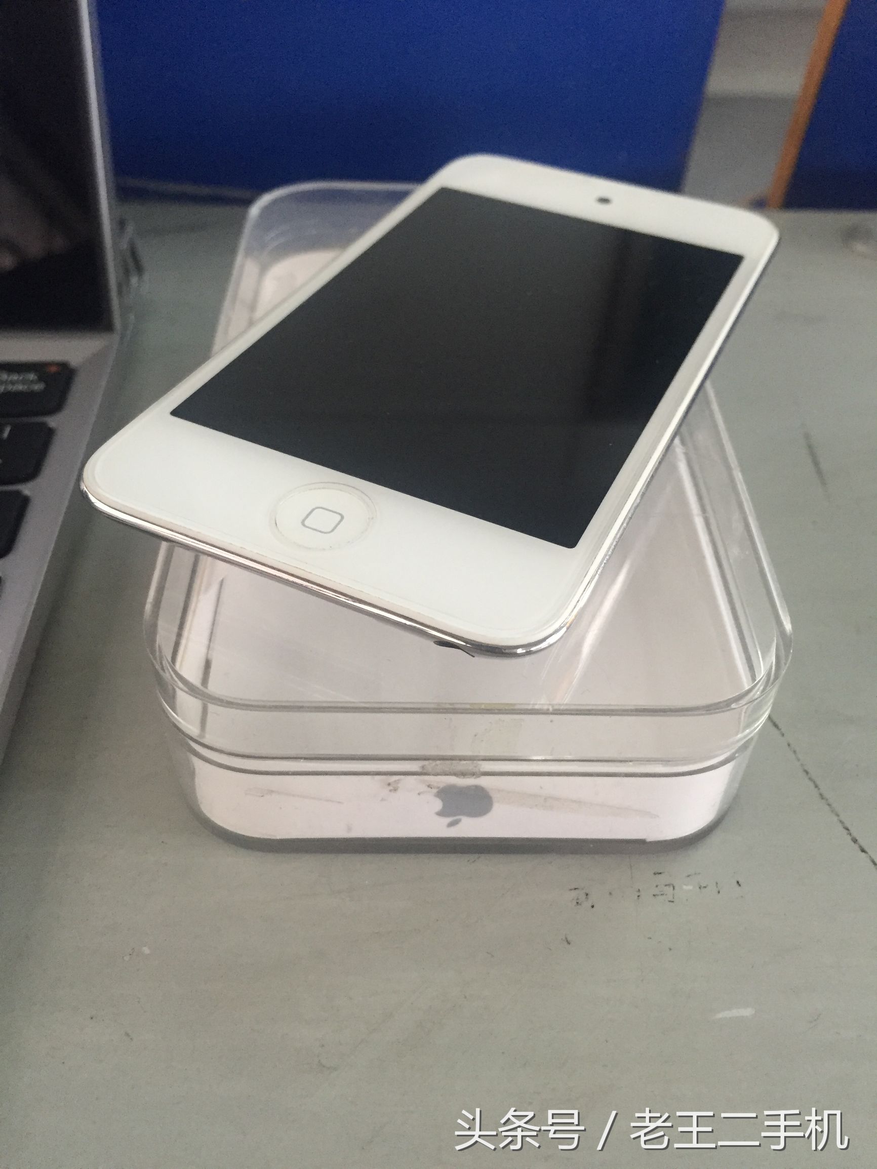 ipodtouch4是哪一年的,ipodtouch4细节