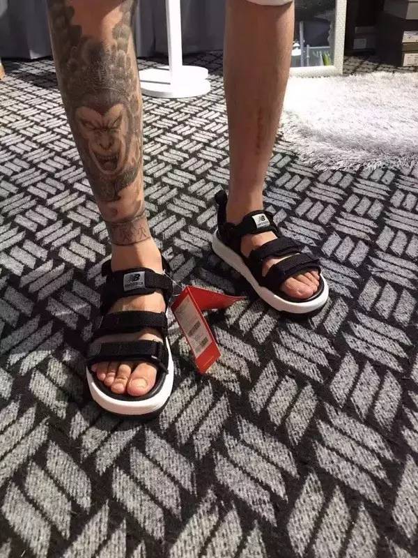 2020夏最火凉鞋,夏季凉鞋最流行这几款