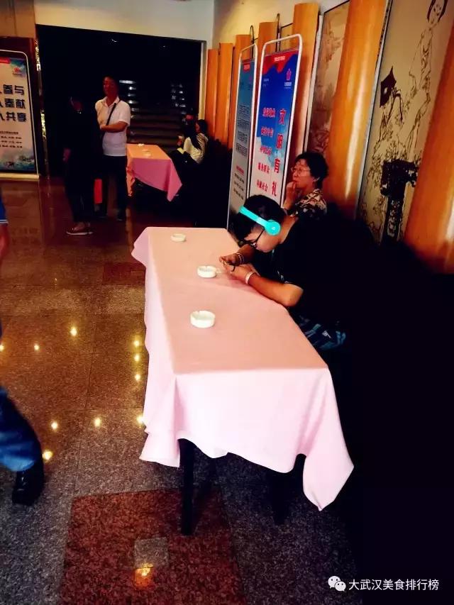 郭沫若题词的餐馆,郭沫若题字昆明饭店