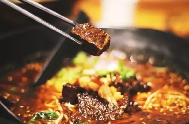 武汉附近小众旅游城市美食,武汉的著名风景和小吃