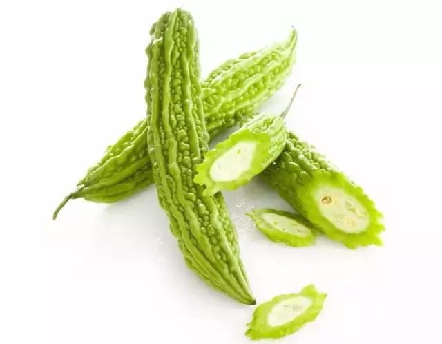 自家阳台上种的无公害绿叶菜,绿色蔬菜的种植方式是什么