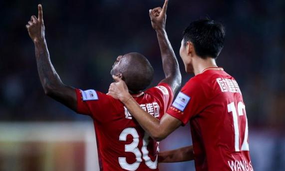 上港4-0大胜申花,上港逆转2-1国安