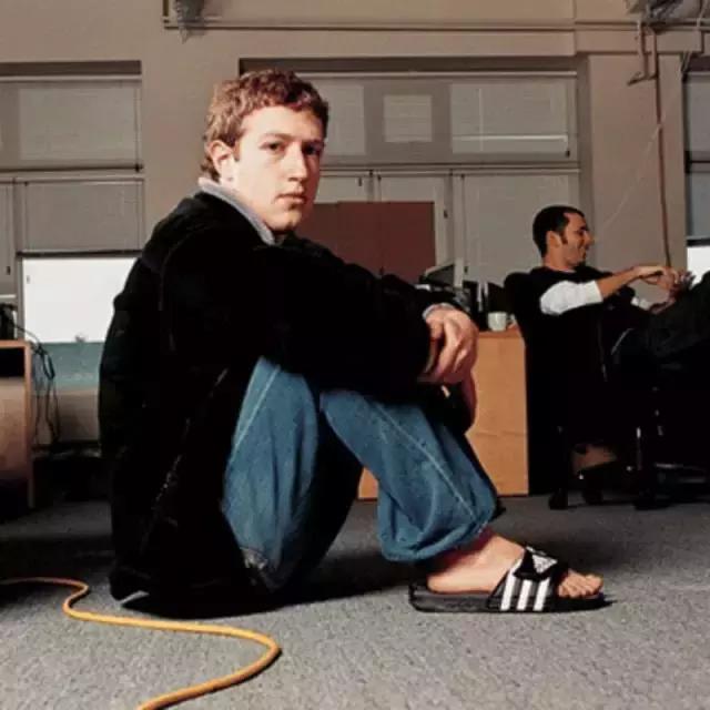 夏天最适合穿的拖鞋男,直男青年鞋子穿搭