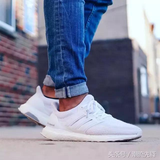 干掉一位鞋头很简单，你只需要踩脏他的球鞋！