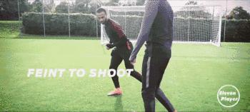 教你一些足球的技术立马变大神,足球技巧凌空