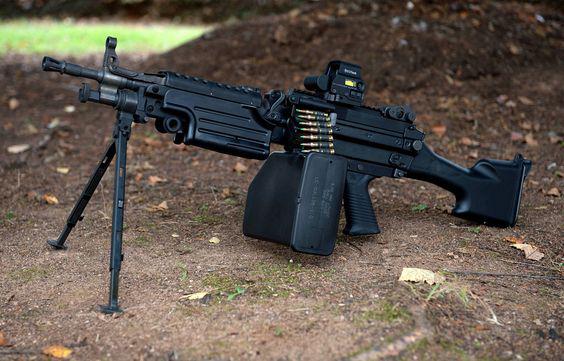 m249轻机枪csgo实战,csol新枪m249