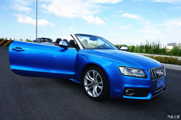 运动感很强新款奥迪s5敞篷版实车,性能和买菜兼顾的2018款奥迪s5