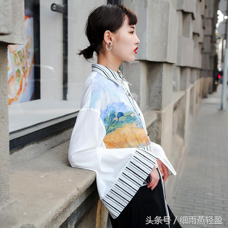 女人今年最流行的冬季衣服衬衫,时髦大气的衣服衬衫