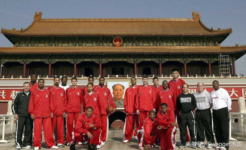 篮球界乔丹科比詹姆斯3个巨星,科比詹姆斯乔丹一起打篮球的视频