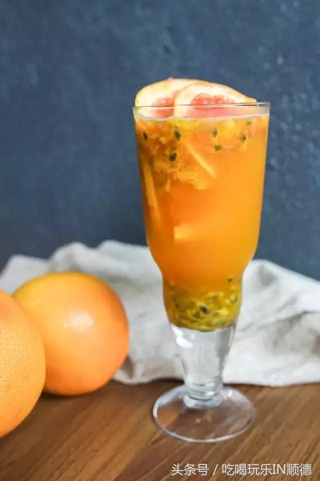 汪涵吴秀波关之琳宋茜刷爆票圈时，这个镶金边的pizza却火了