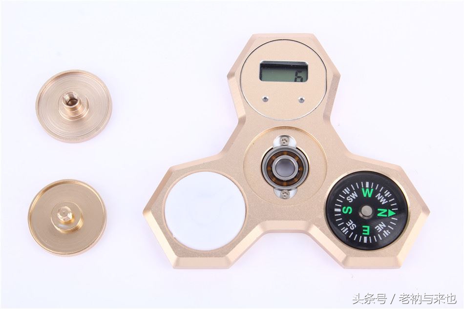 「伪测评」多功能-指尖陀螺（点烟器、补光灯、开瓶器、指南针）