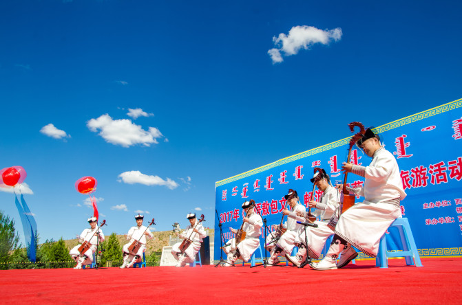天堂草原锡林郭勒歌词及对白,真正的内蒙古锡林郭勒大草原