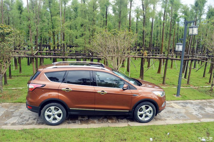 福特翼虎1.6两驱上路实测,新福特翼虎无尽之旅探索冬日秘境