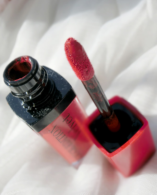 十大公认好用的口红价格表,tomfordtf黑管滋润唇膏口红150