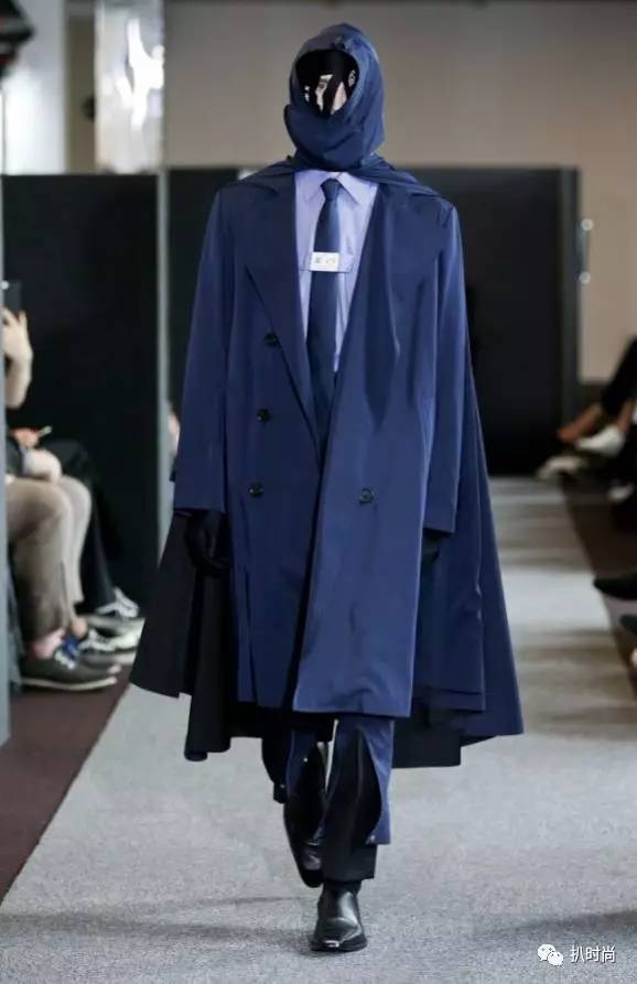 当下男装流行款式,男装宽松百慕大短裤流行趋势